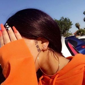 Meet your Posher, Lyniah